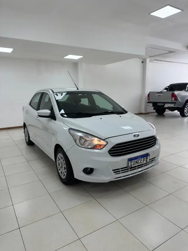 Carro Ford Ka Sedan 2017 SE Plus 1.5 16v (Flex)