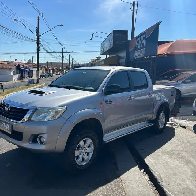 Carro Toyota Hilux Cabine Dupla 2015 Hilux 3.0 TDI 4x4 CD SR