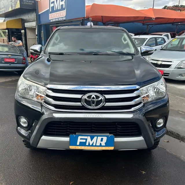 Carro Toyota Hilux Cabine Dupla 2017 Hilux 2.8 TDI SRV CD 4x4 (Aut)