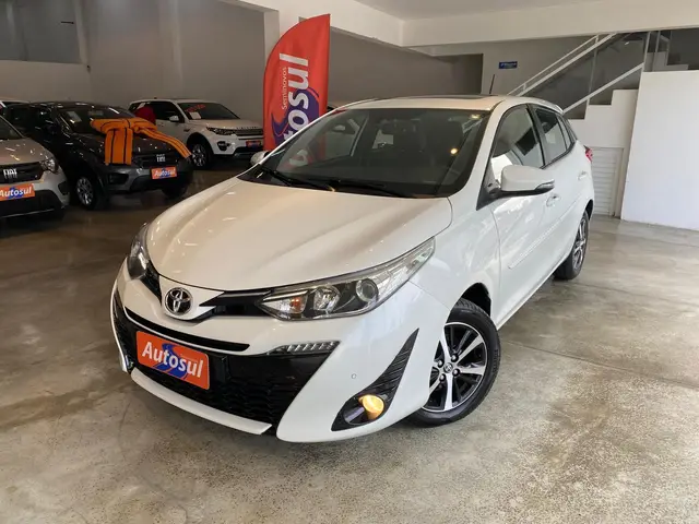 Carro Toyota Yaris 2021 1.5 XLS Connect CVT (Flex)