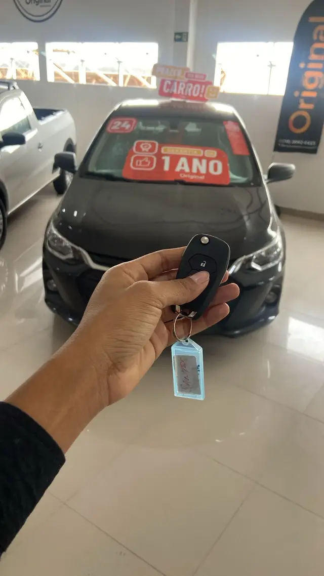 Carro Chevrolet Onix 2024 1.0