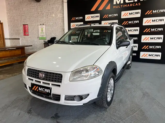 Carro Fiat Strada 2011 Working 1.4 (Flex) (Cabine Dupla)