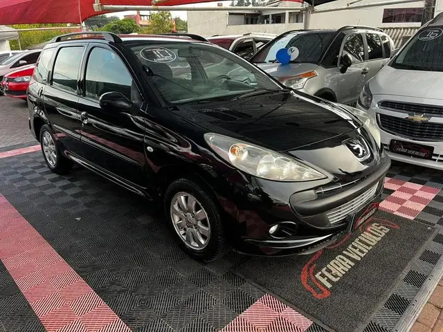 Carro Peugeot 207 SW 2011 XR 1.4 8V (flex)