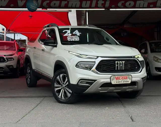 Carro Fiat Toro 2024 Volcano 2.0