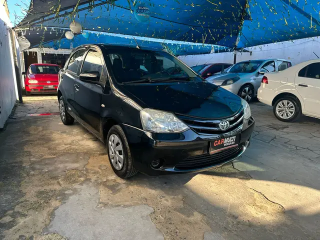 Carro Toyota Etios 2017 X 1.3 (Flex)