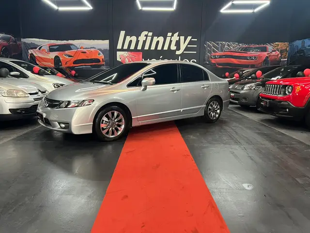 Carro Honda Civic 2011 New  LXL 1.8 i-VTEC (Couro) (Flex)