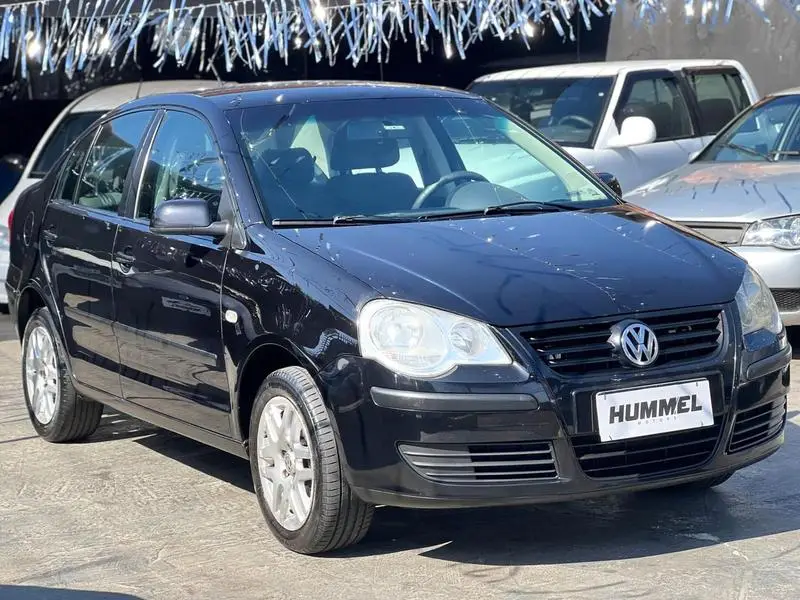 Volkswagen Polo Sedan 1.6 8V (Flex)