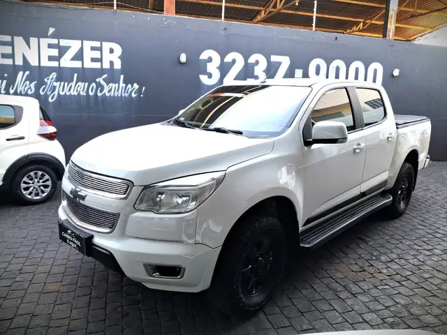 Carro Chevrolet S10 Cabine Dupla 2014 S10 2.8 CTDI LT 4WD (Cabine Dupla)