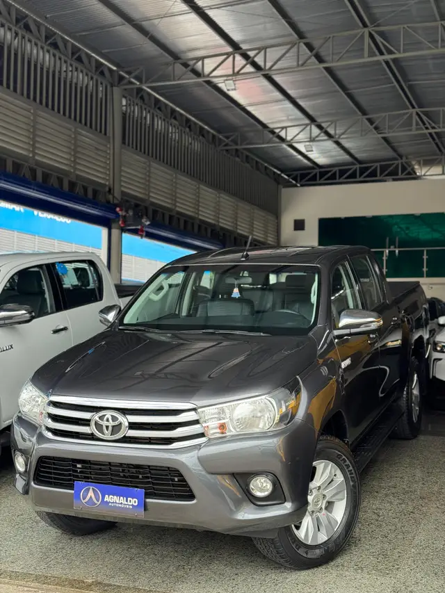 Carro Toyota Hilux Cabine Dupla 2018 Hilux 2.8 TDI SRV CD 4x4 (Aut)