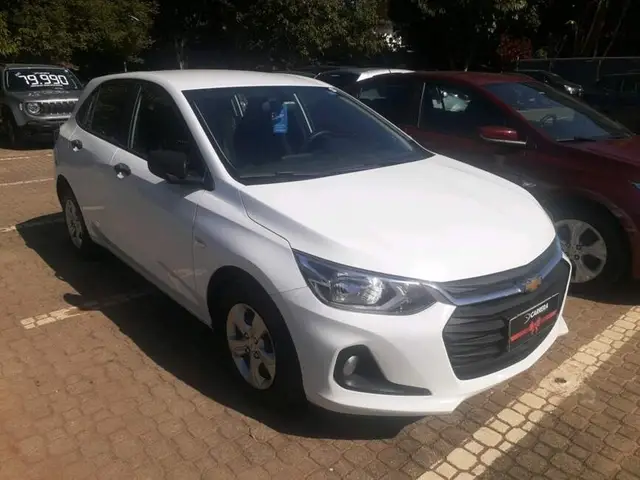 Carro Chevrolet Onix 2024 1.0