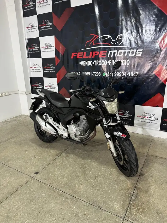 Moto Honda CB 250F Twister 2016 Standard