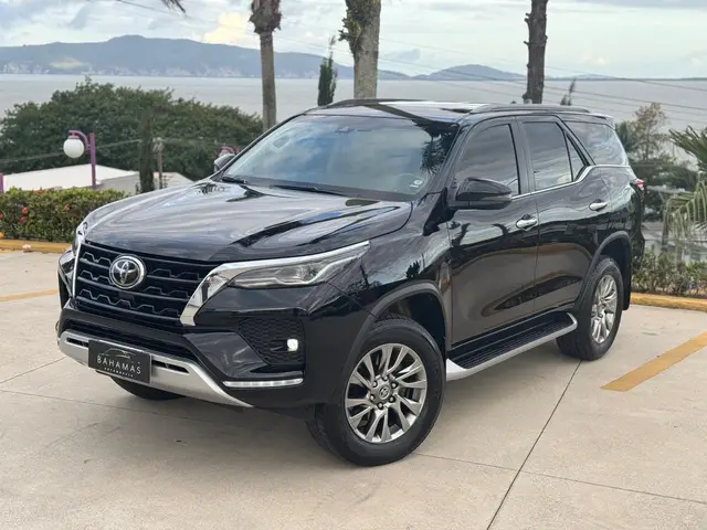 Carro Toyota SW4 2021 SRX 2.8 turbodiesel 5L 4x4 (Aut)