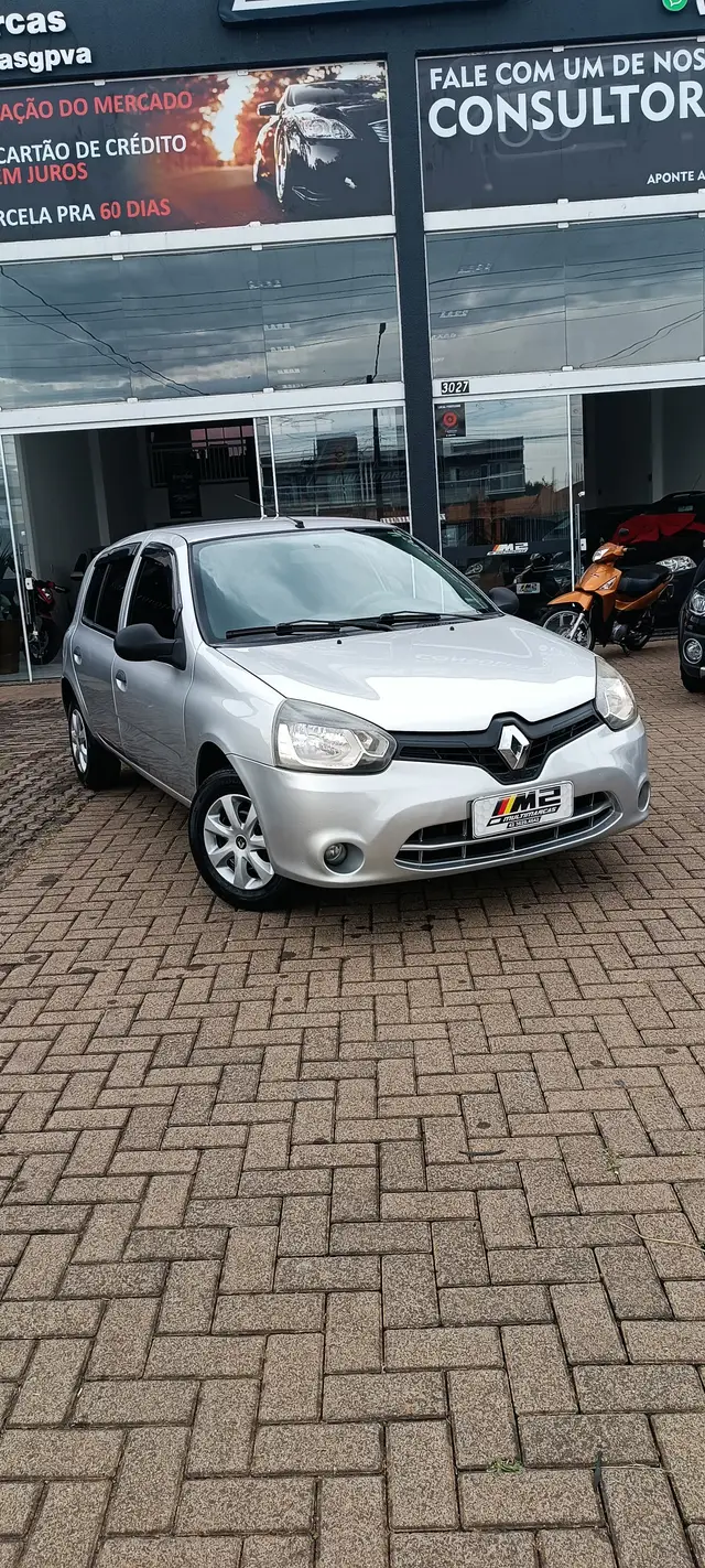 Carro Renault Clio 2014 Hatch. RN 1.0 16V