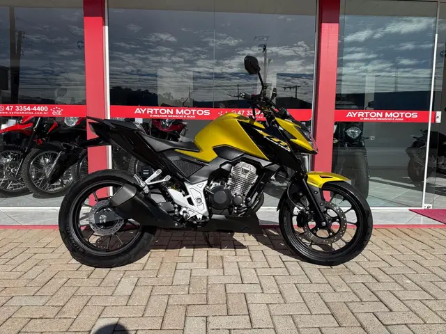 Moto Honda CB 300F Twister 2023 (ABS)