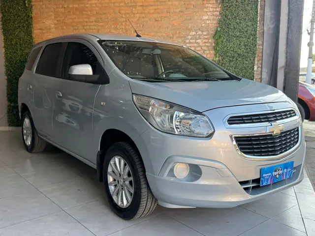 Carro Chevrolet Spin 2013 LT 5S 1.8 (Aut) (Flex)