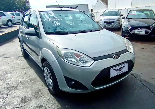 Carro Ford Fiesta Hatch 2014 SE Rocam 1.6 (Flex)