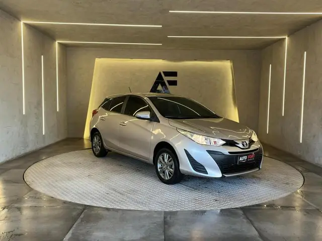 Carro Toyota Yaris 2020 1.5 XL Plus Connect CVT (Flex)