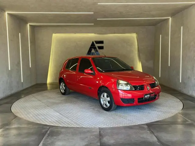 Carro Renault Clio 2011 Hi-Flex 1.0 16V