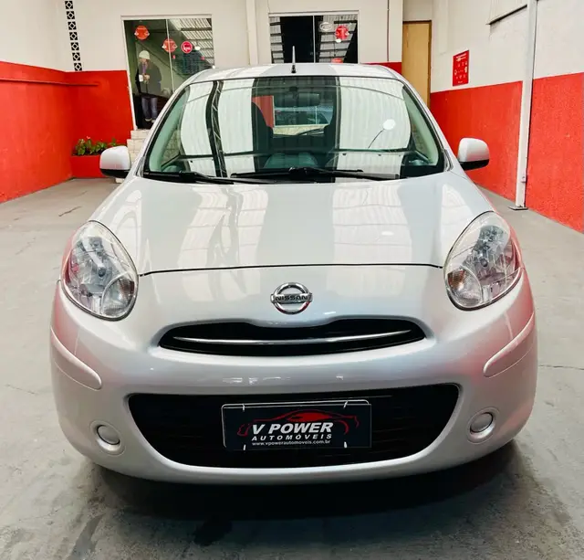 Carro Nissan March 2013 1.0 16V S (Flex)