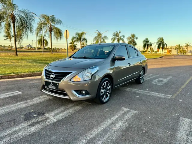 Carro Nissan Versa 2018 1.6 16V Unique CVT (Flex)