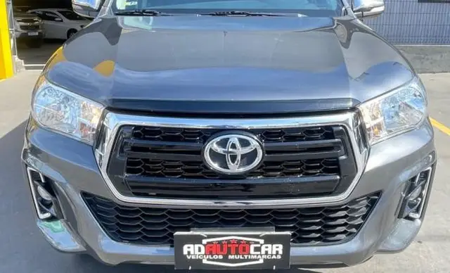 Carro Toyota Hilux Cabine Dupla 2020 Hilux 2.8 TDI SRV CD 4x4 (Aut)