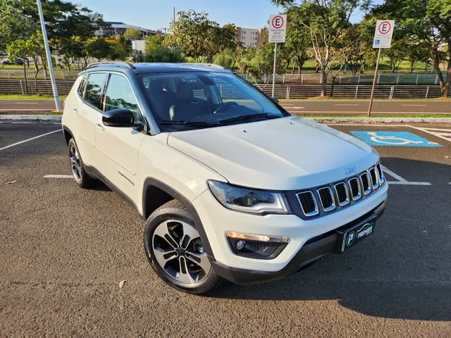 Carro Jeep Compass 2018 2.0 Longitude 4x2 (Aut) (Flex)