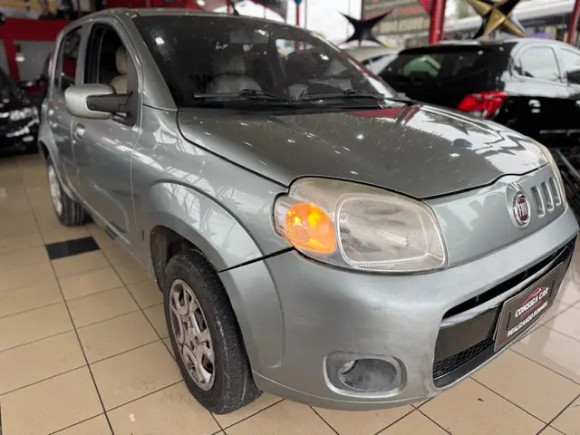Carro Fiat Uno 2013 Vivace Italia 1.0 8V (Flex) 4p