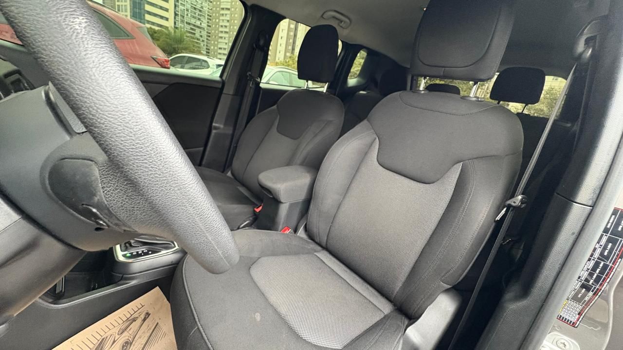 Renegade Sport 1.8 4x2 (Aut) (Flex)