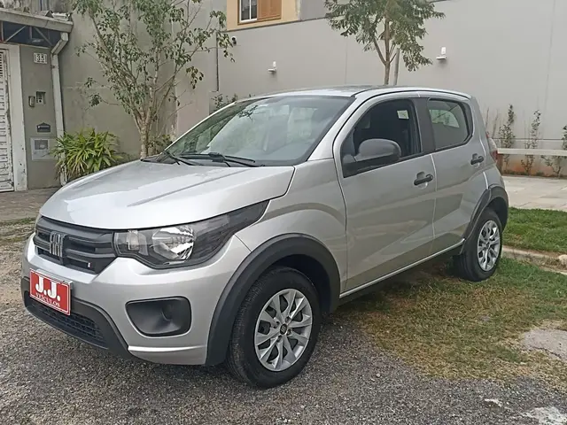 Carro Fiat Mobi 2024 Trekking 1.0