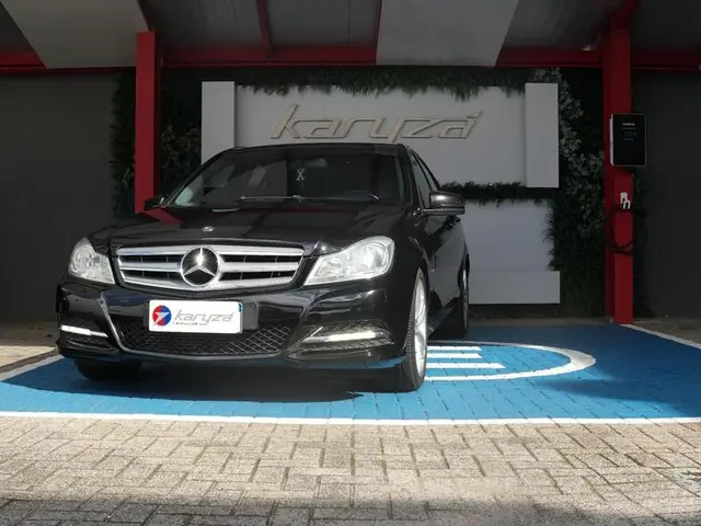 Carro Mercedes-Benz Classe C 2012 C 180 CGI Classic