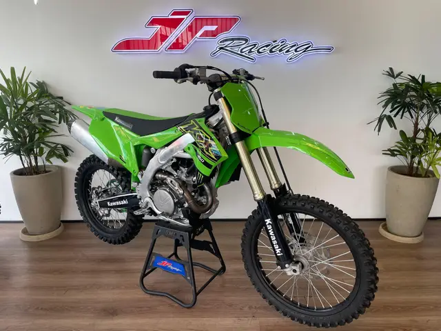 Moto Kawasaki KX 450 2021 450F