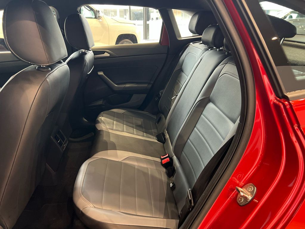 Nivus Highline 1.0 Turbo (Flex) (Aut)