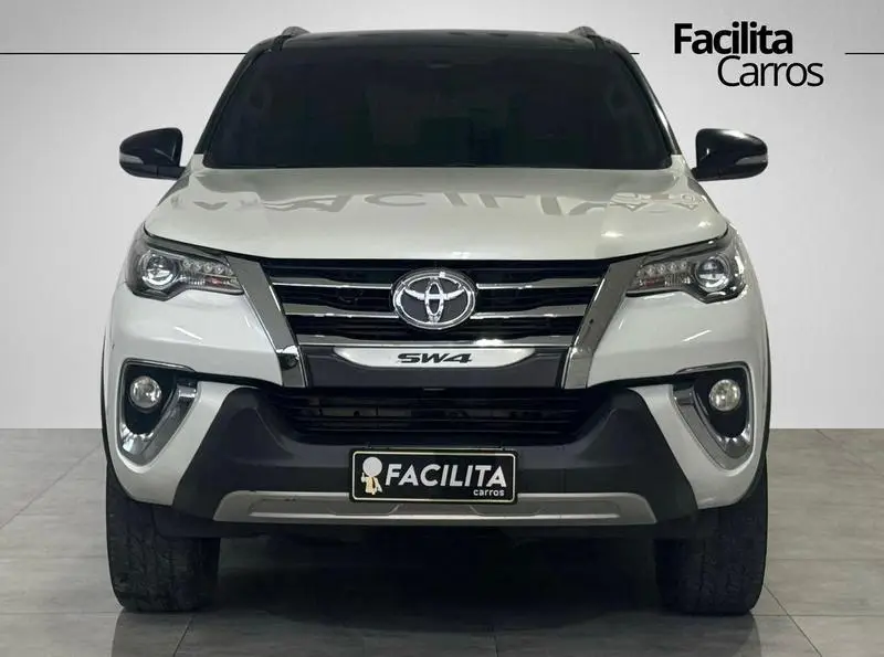 Toyota Hilux 2.8 TDI SRX CD 4x4 (Aut)