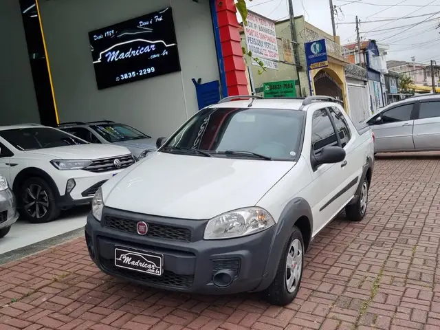 Carro Fiat Strada 2016 Working 1.4 (Flex) (Cabine Dupla)