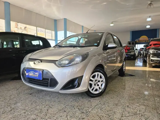 Carro Ford Fiesta Hatch 2014 SE 1.0 RoCam (Flex)