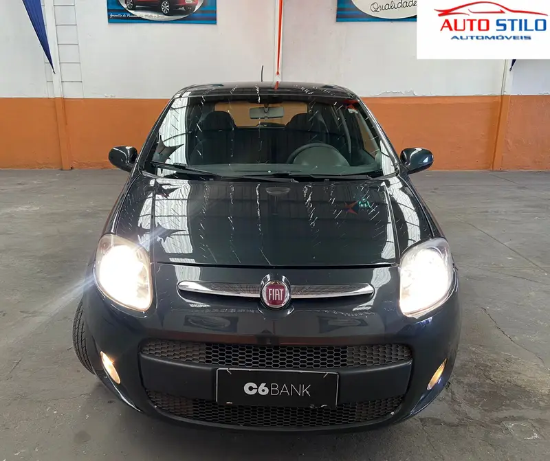 Fiat Palio Attractive 1.0 8V (Flex)