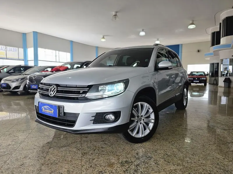 Volkswagen Tiguan 2.0 TSI