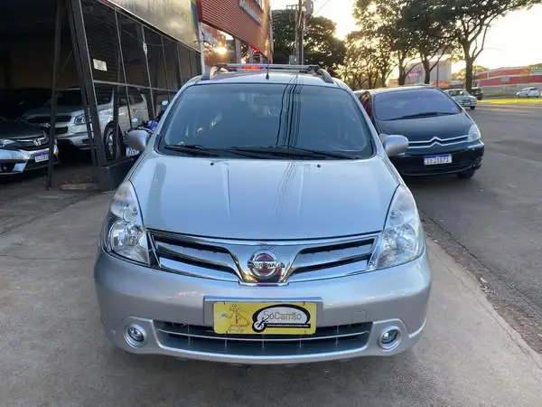 Carro Nissan Grand Livina 2014 S 1.8 16V (flex)