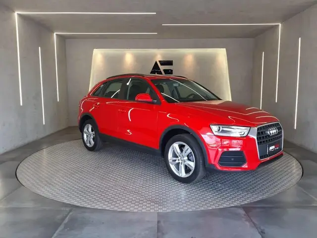 Carro Audi Q3 2017 1.4 TFSI Attraction S Tronic