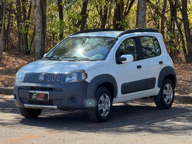 Carro Fiat Uno 2014 Vivace 1.0 8V (Flex) 2p
