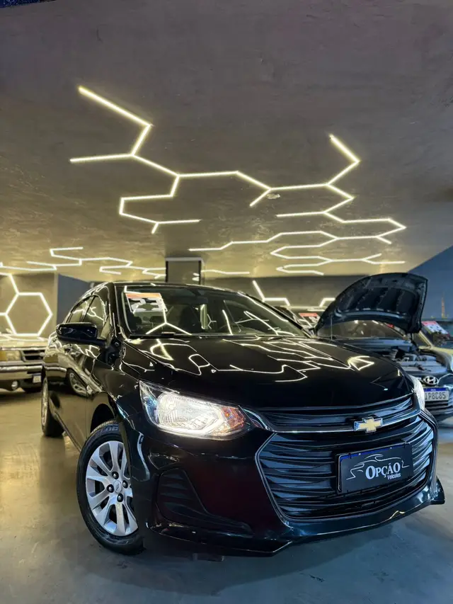 Carro Chevrolet Onix Plus 2023 1.0 Turbo (Aut.)