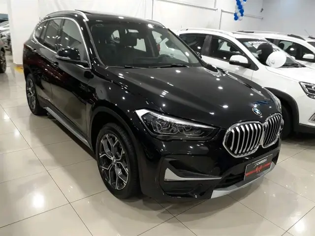 Carro BMW X1 2022 sDrive20i 2.0 Turbo (Aut.)