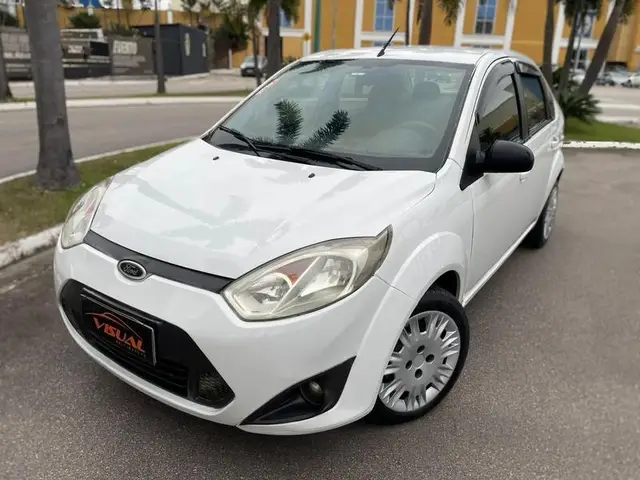 Carro Ford Fiesta Sedan 2014 SE 1.6 Rocam (Flex)