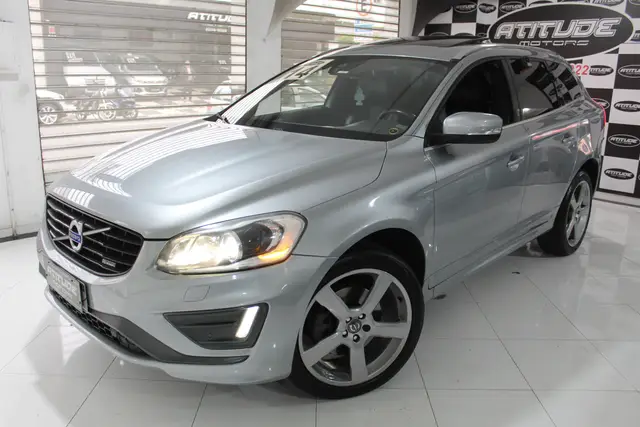 Carro Volvo XC60 2014 2.0 T5 Drive-E R-Design