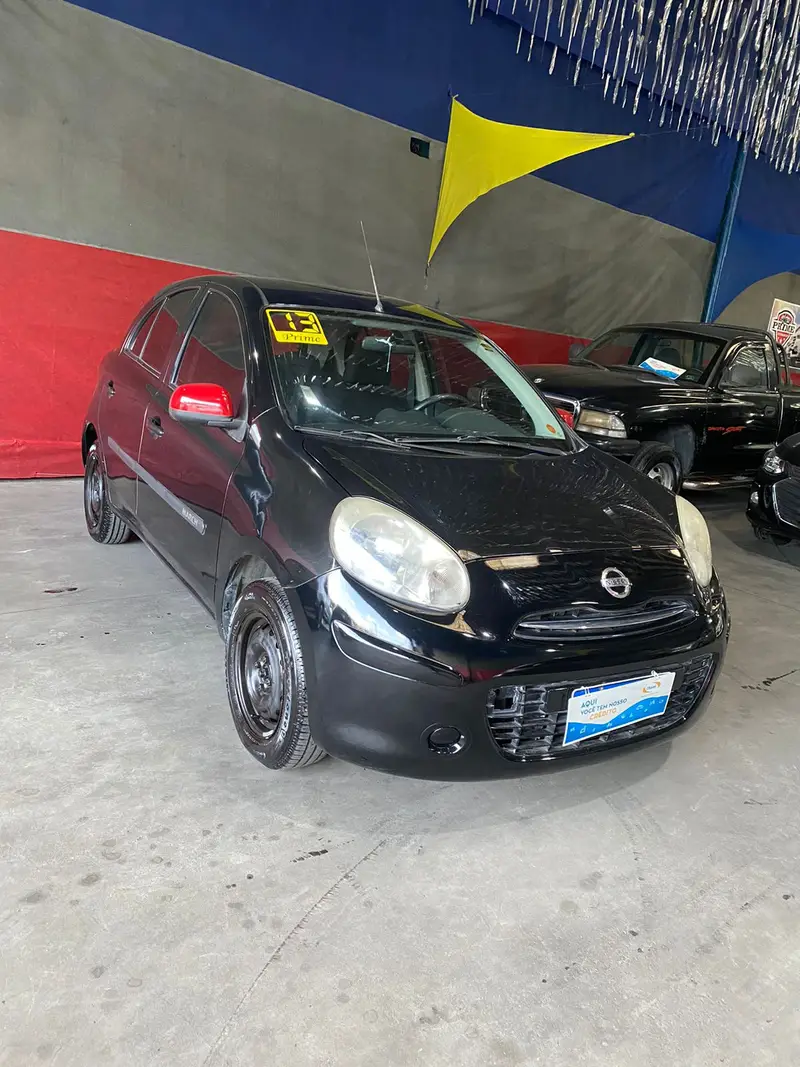 Nissan March 1.0 16V S (Flex)