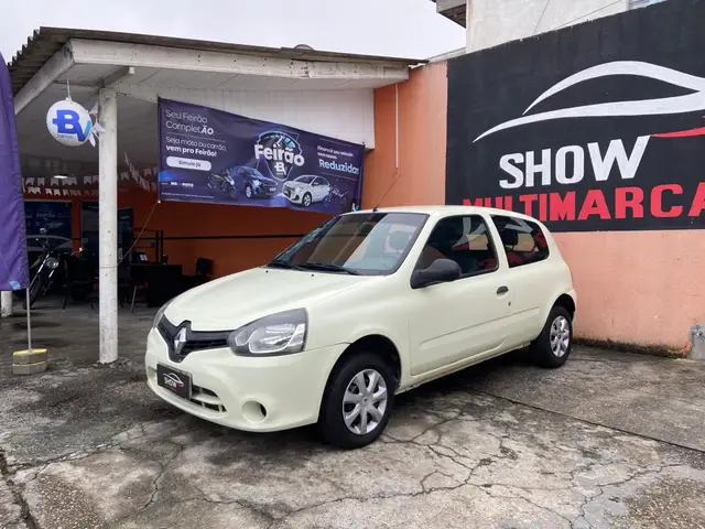 Carro Renault Clio 2013 Authentique 1.0 16V (Flex) 2p