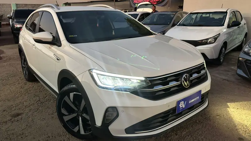 Volkswagen Nivus Highline 1.0 Turbo (Aut.)