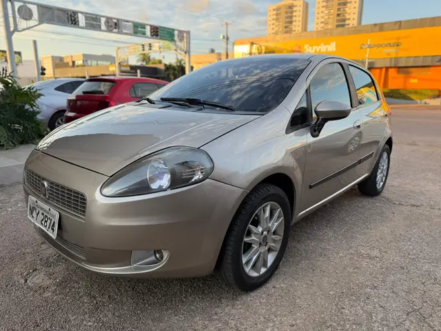 Carro Fiat Punto 2012 Attractive 1.4 (Flex)