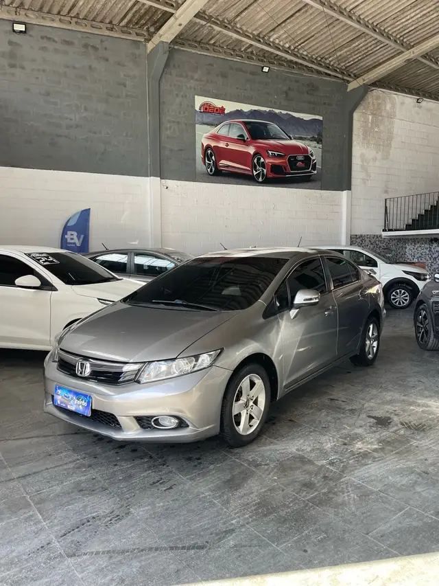 Carro Honda Civic 2014 New  LXR 2.0 i-VTEC (Aut) (Flex)