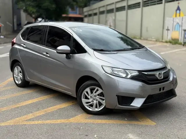 Carro Honda Fit 2015 1.5 16v LX CVT (Flex)